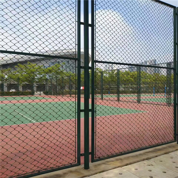 學校體育場隔離網